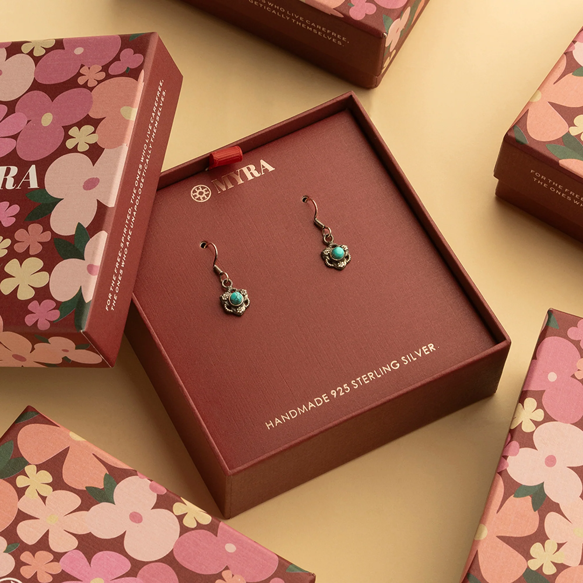 2-kalidri-joy-earrings-1.webp