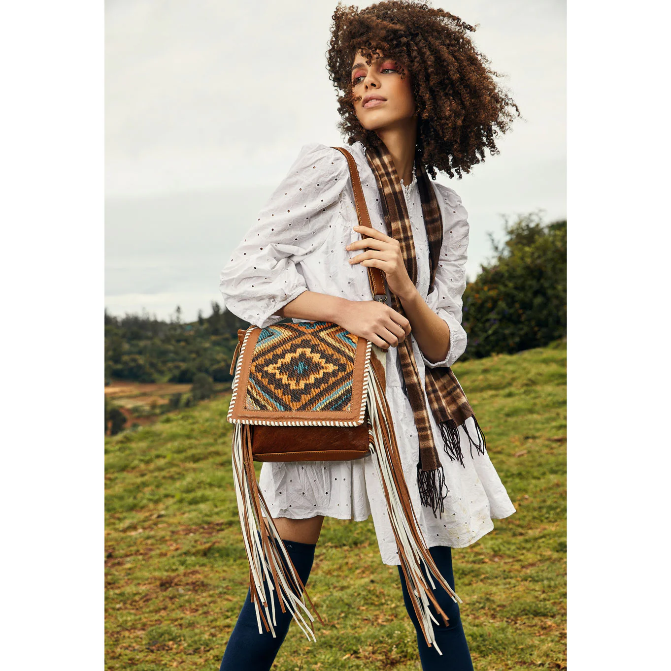 2072-boho-chic-style-leather-hairon-bag-1.webp