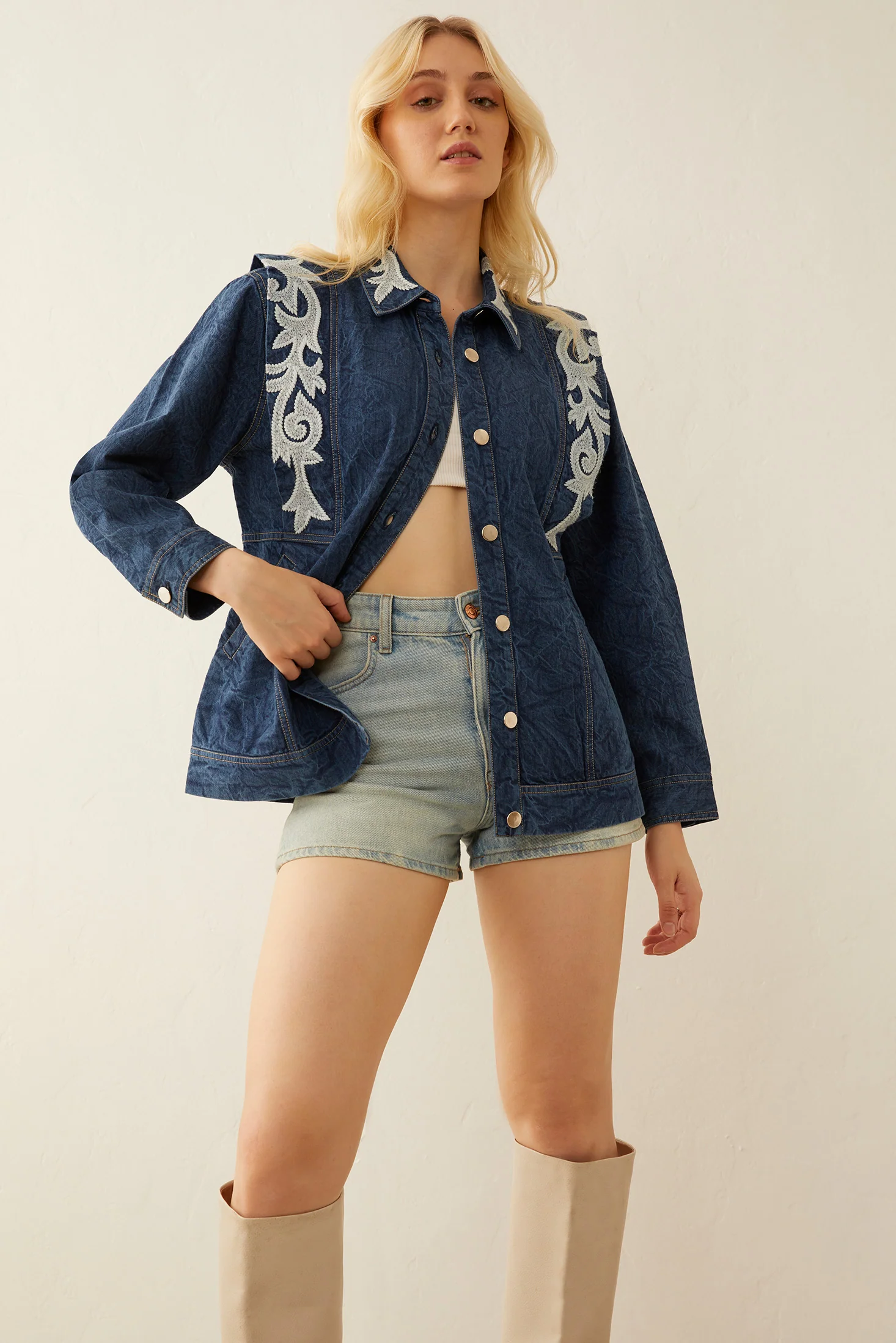 2304-brynleigh-embroidered-jacket-1.webp