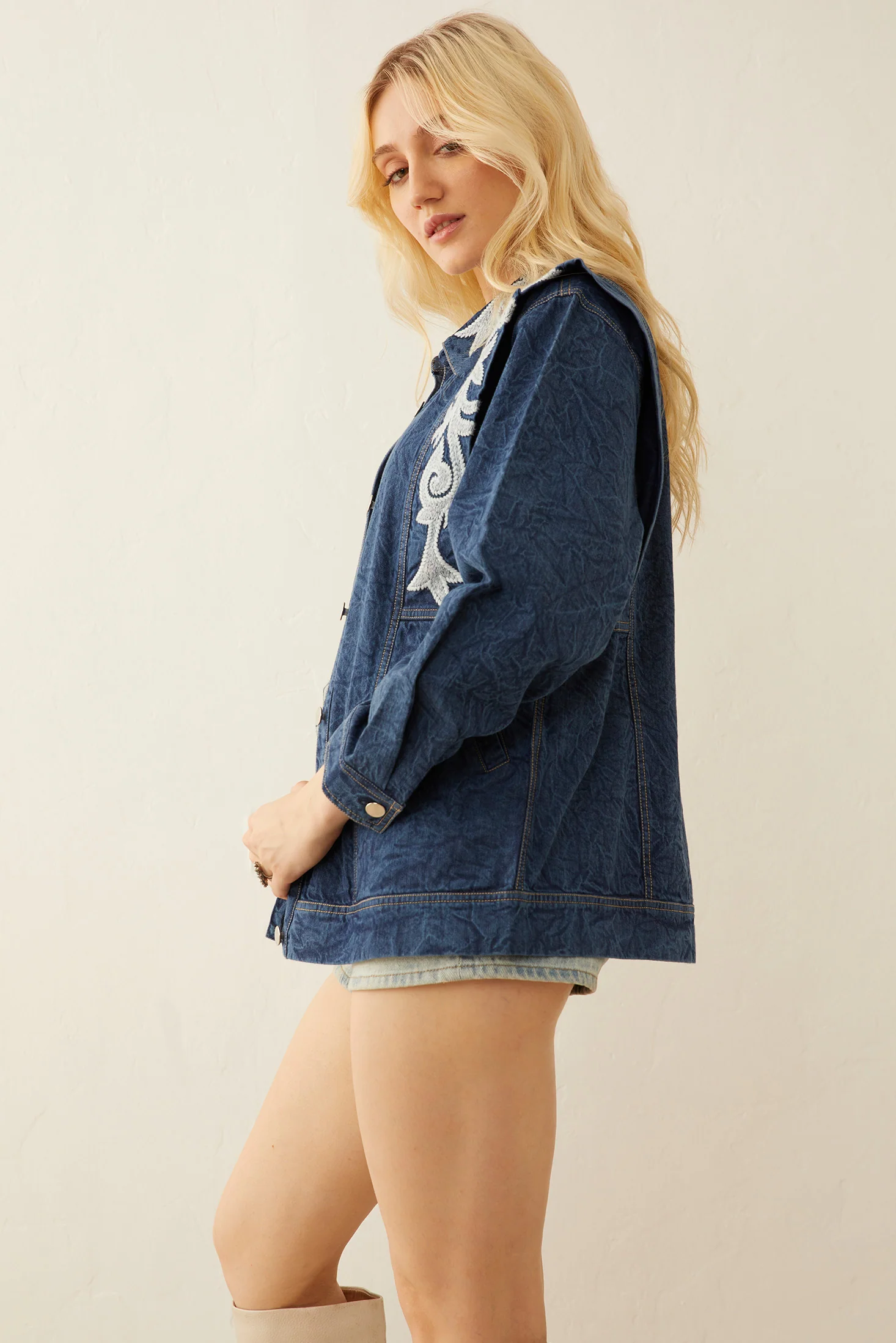 2304-brynleigh-embroidered-jacket-1.webp