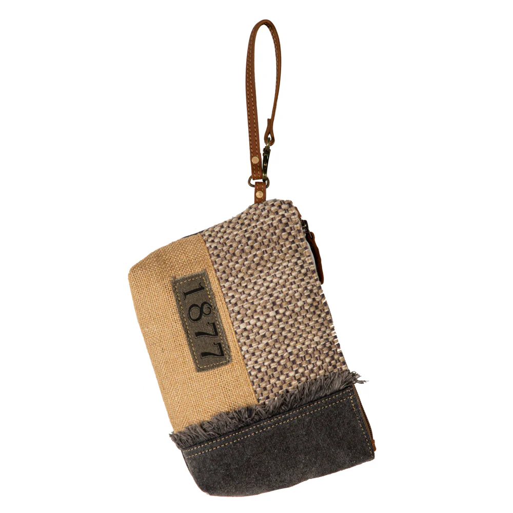 2341-burlander-patch-pouch-1.webp