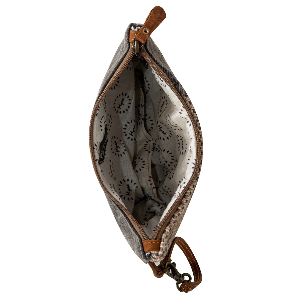 2341-burlander-patch-pouch-1.webp