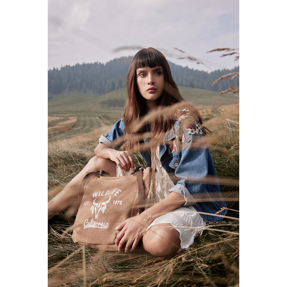 2443-california-wildlife-tote-bag-1.webp