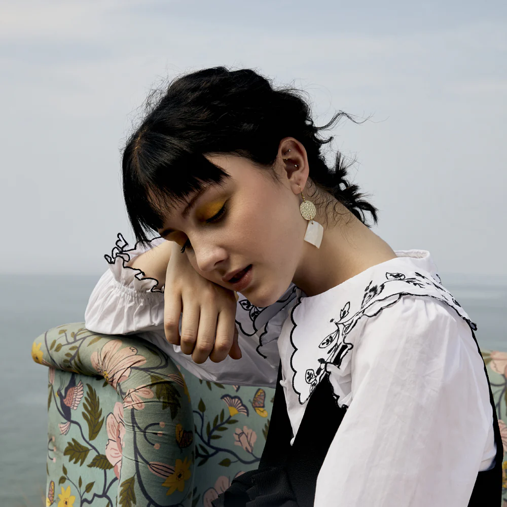 2572-capita-earring-1.webp