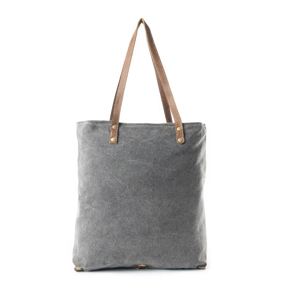 2574-captivate-tote-bag-1.webp