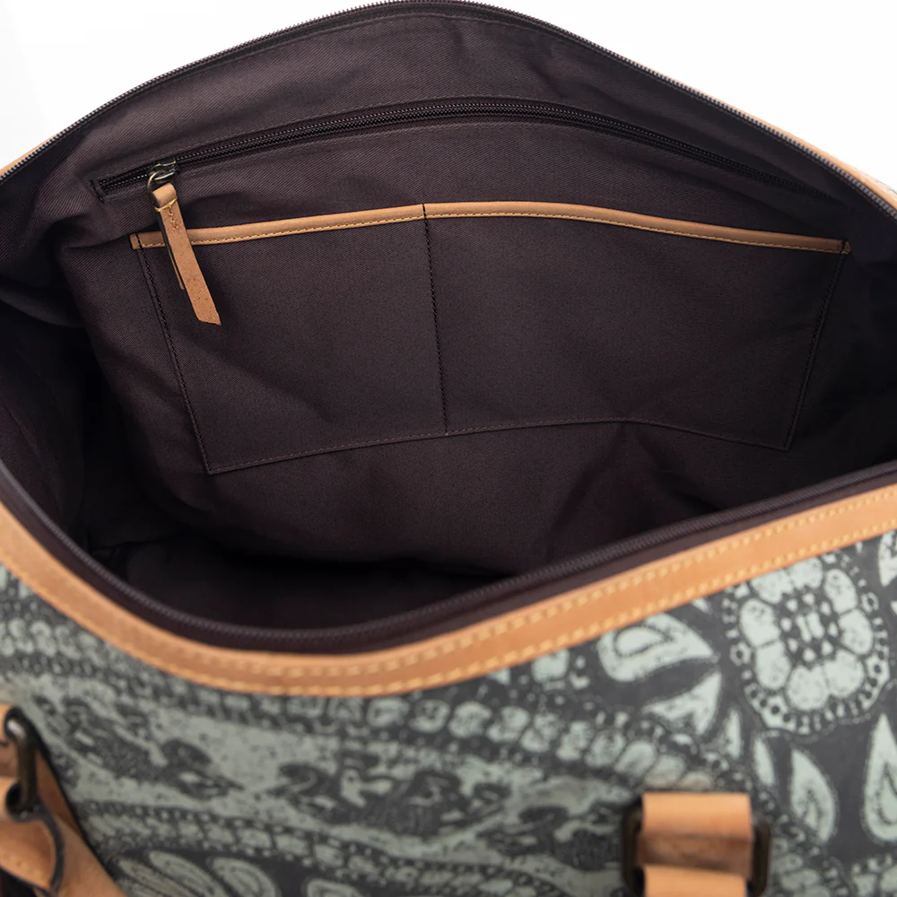 2601-carmela-traveller-bag-1.webp