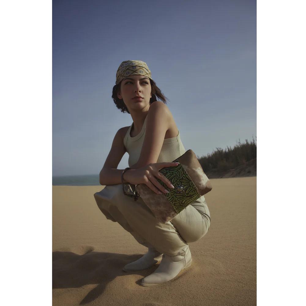 2896-cheyenne-plains-pouch-1.webp