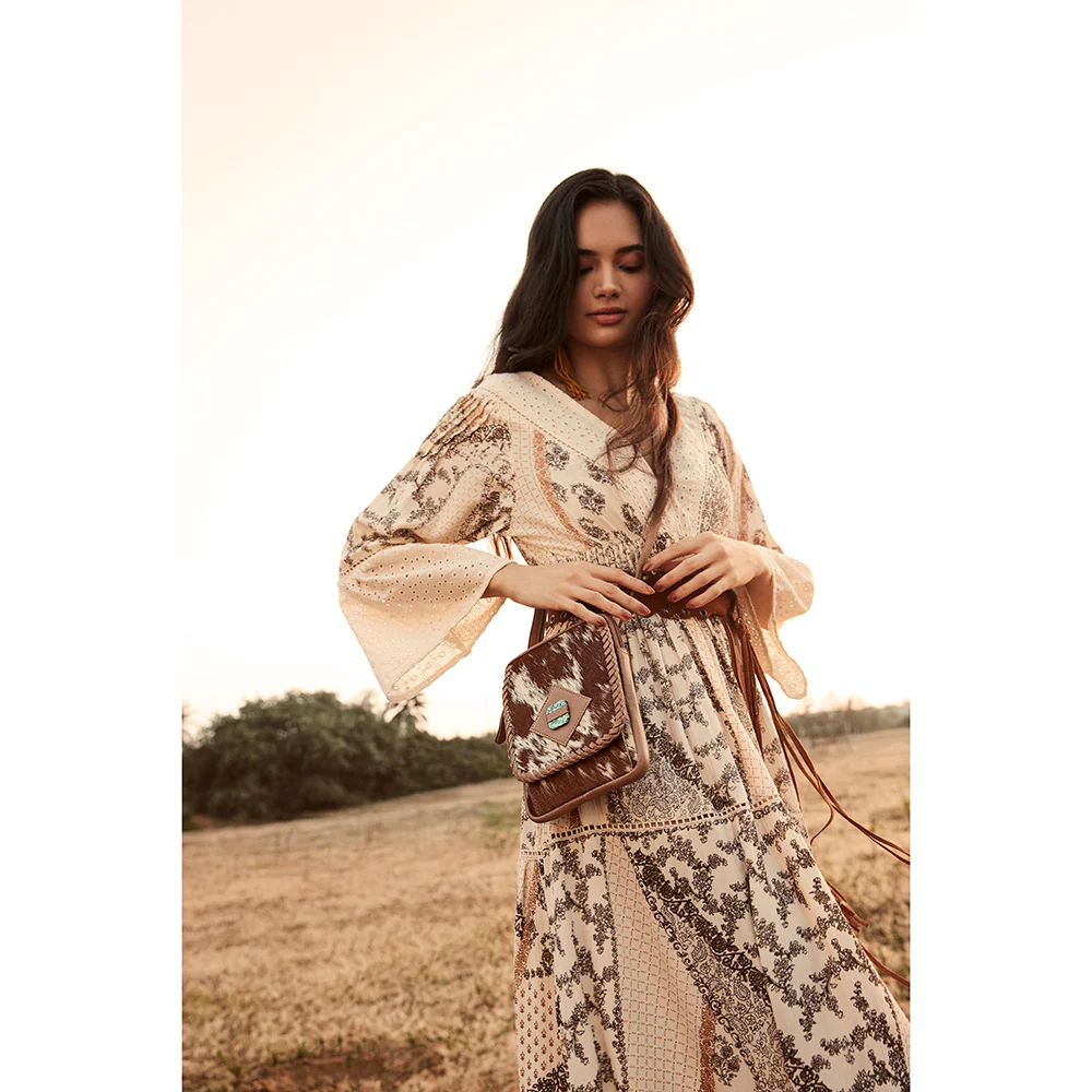 2898-cheyenne-s-hope-hairon-bag-1.webp