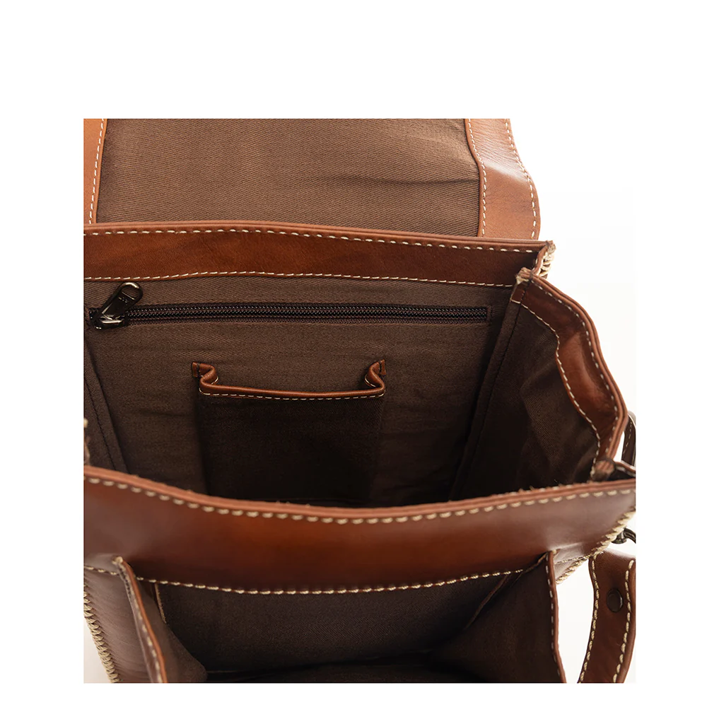 2982-cinnamon-trail-shoulder-leather-bag-1.webp