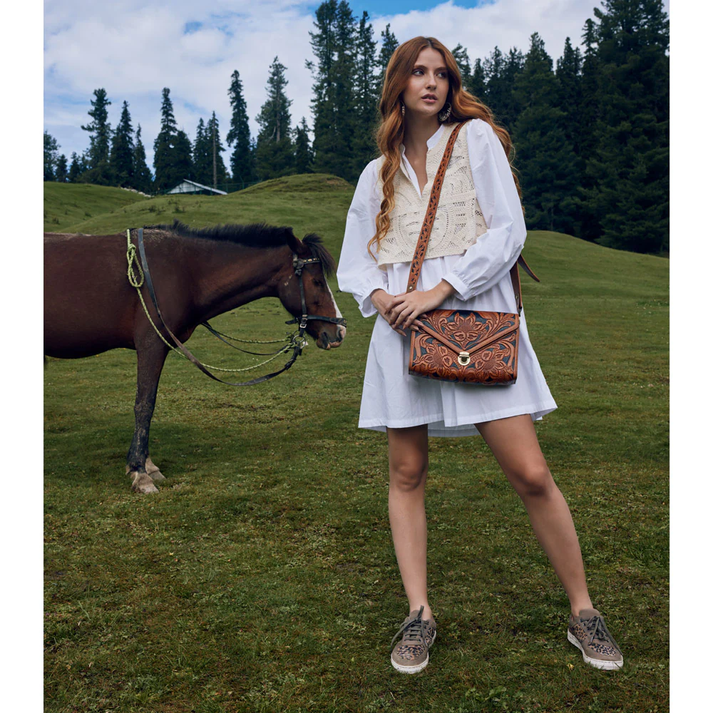 2983-circe-hand-tooled-bag-1.webp