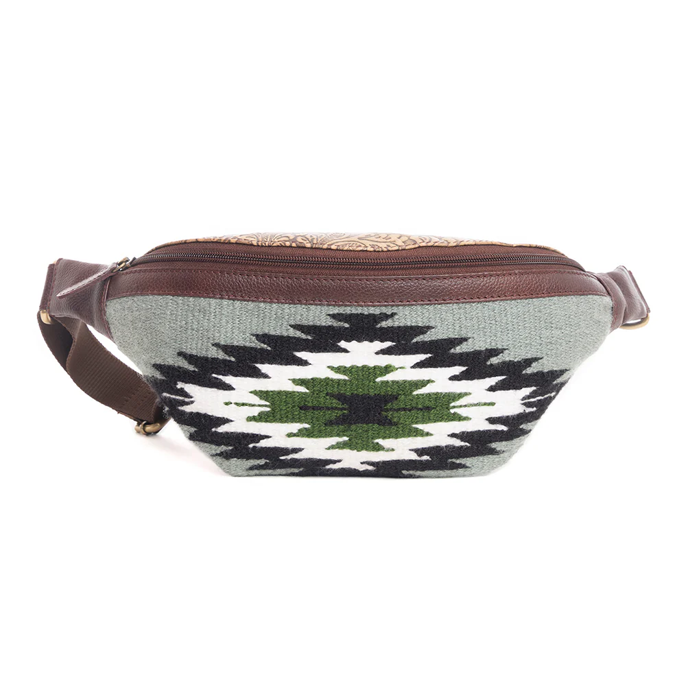 3035-cloud-arrow-waist-fanny-pack-bag-1.webp