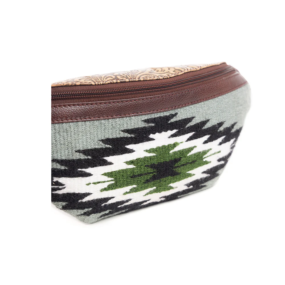 3035-cloud-arrow-waist-fanny-pack-bag-1.webp
