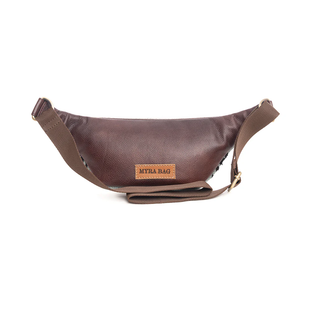 3035-cloud-arrow-waist-fanny-pack-bag-1.webp