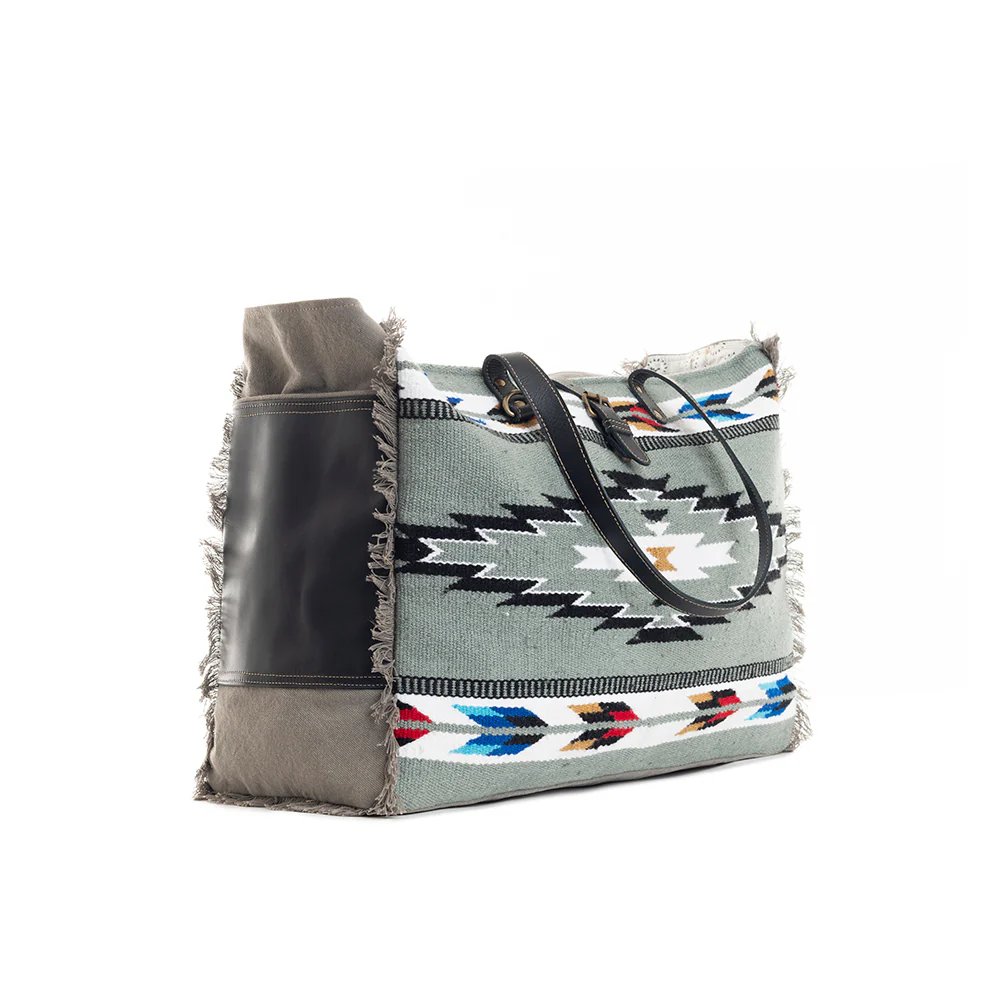 3036-cloud-arrow-weekender-bag-1.webp