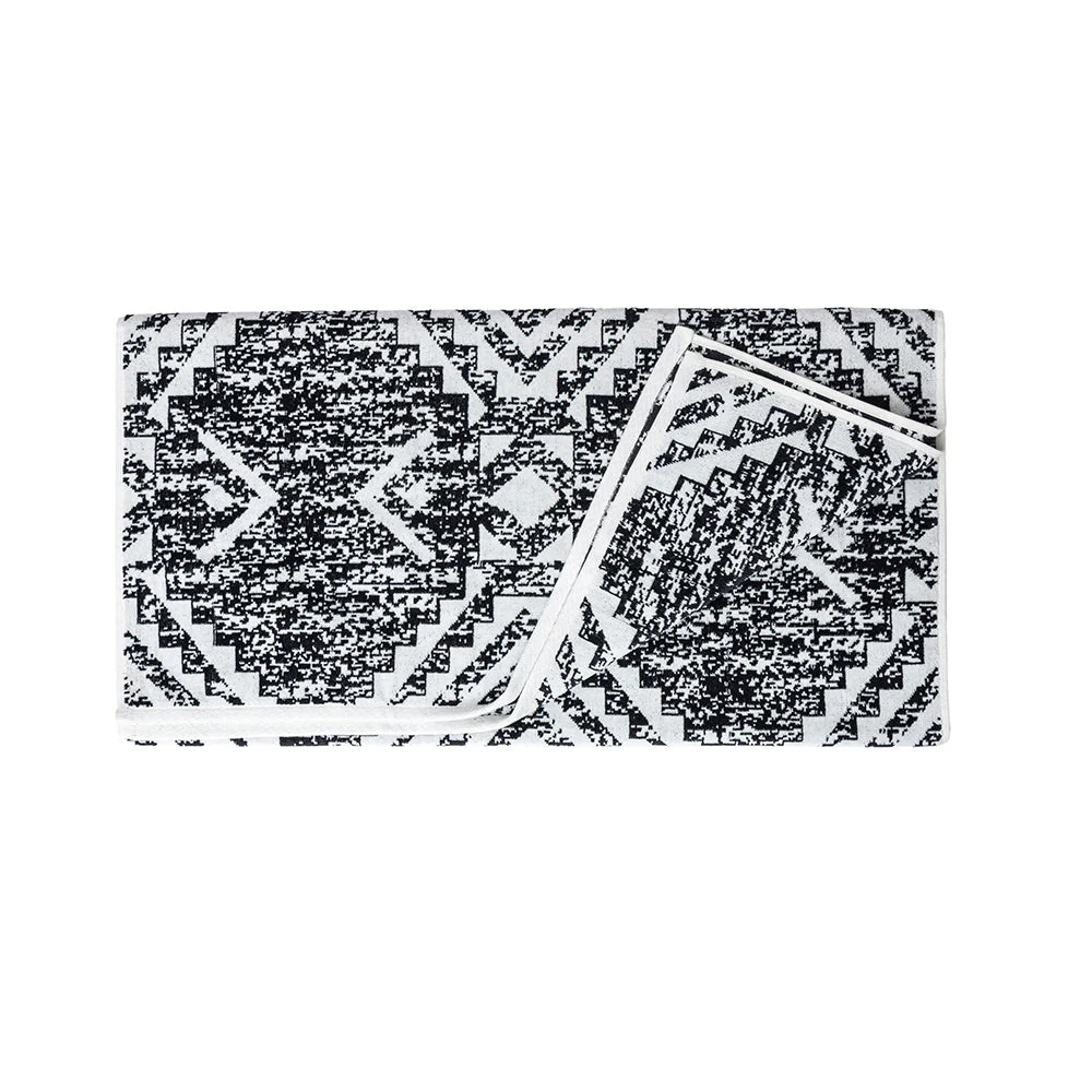 3060-cloudstone-towel-1.webp