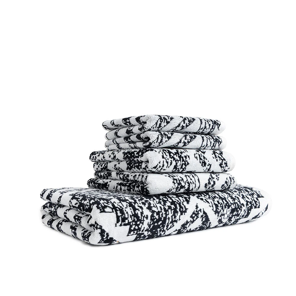 3060-cloudstone-towel-1.webp