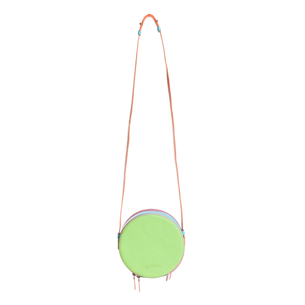 3120-color-pointe-round-bag-1.webp
