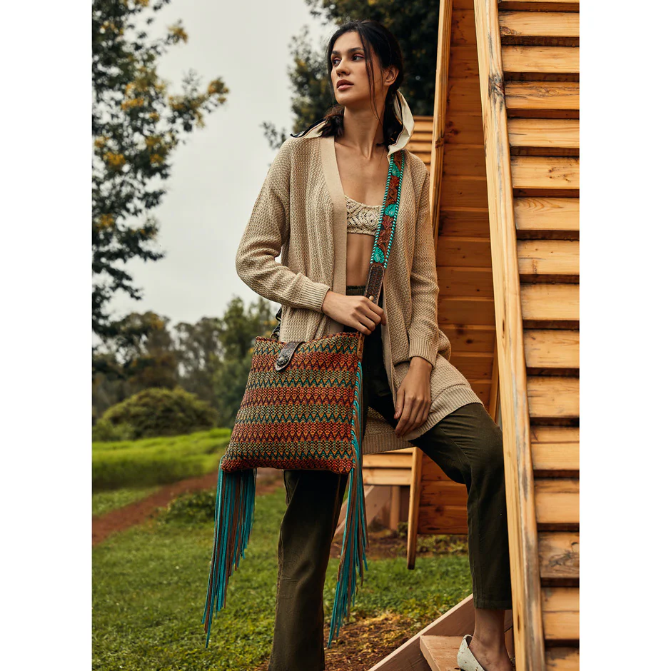 3248-cornelian-flames-shoulder-bag-1.webp
