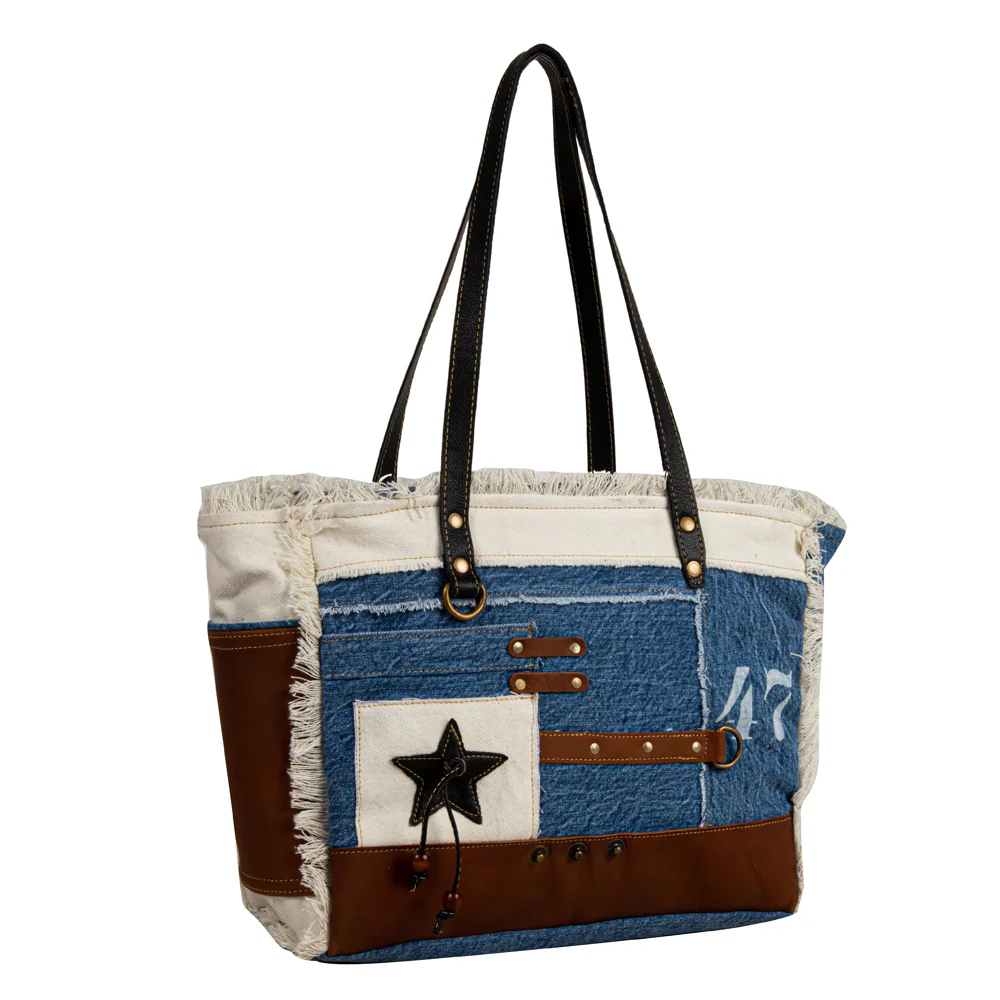 3294-country-road-47-small-crossbody-bag-1.webp