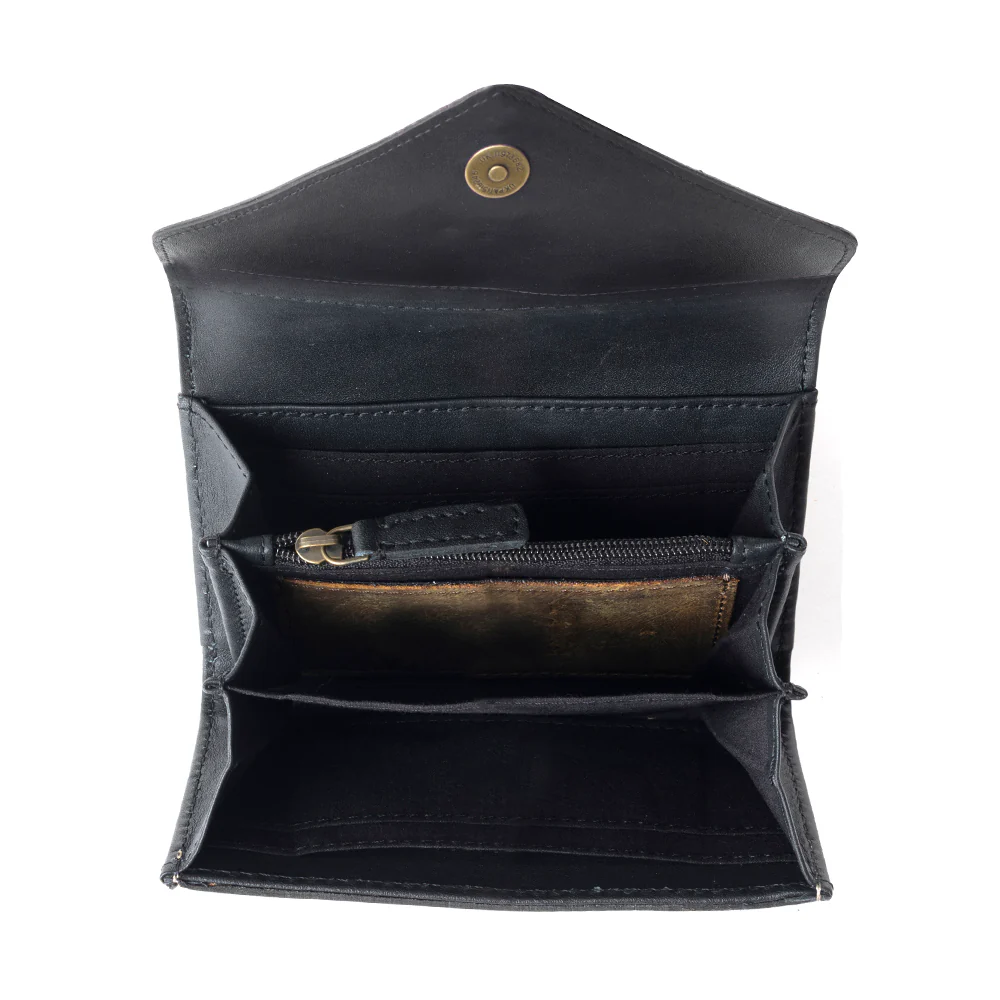 3353-crimson-dust-wallet-1.webp