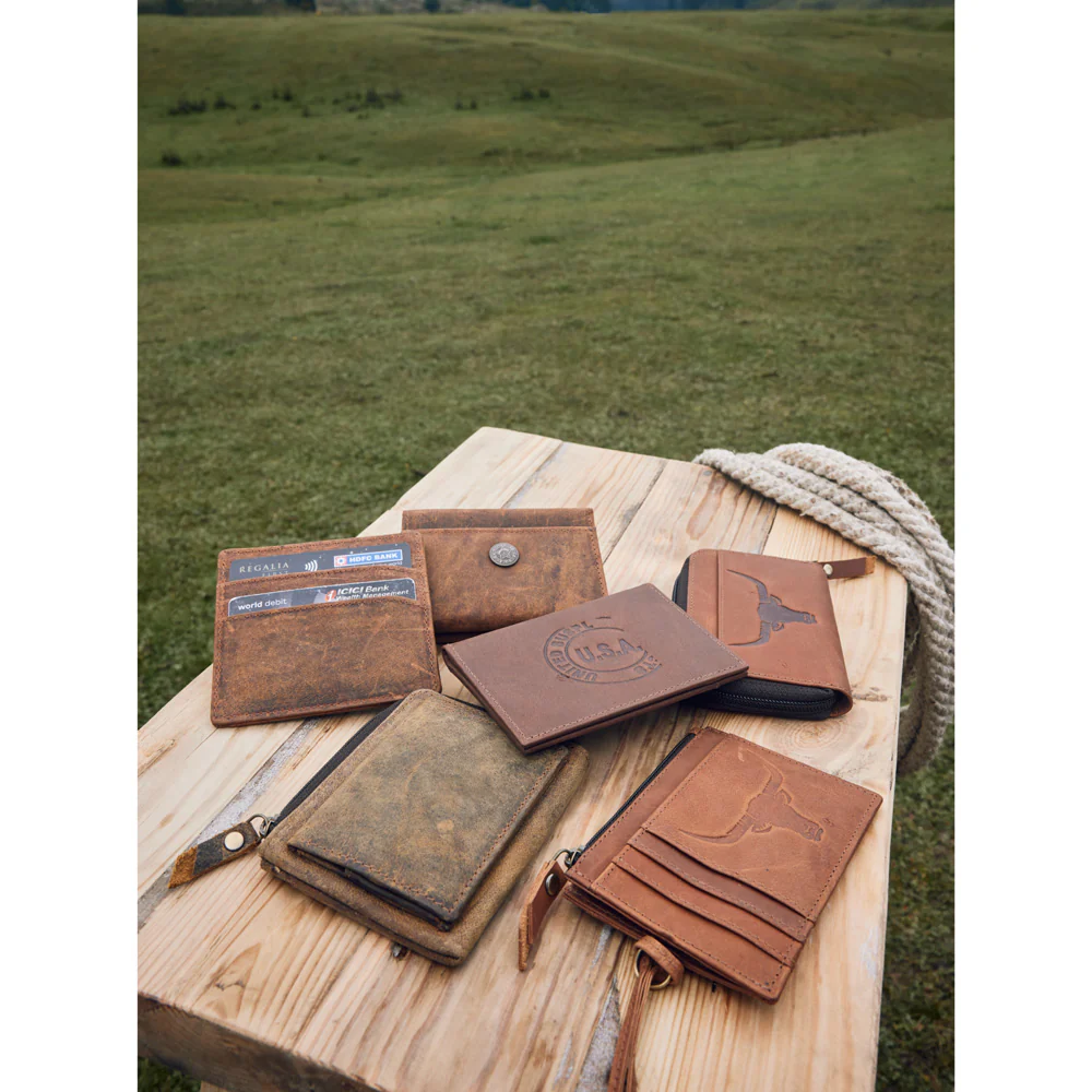 3415-crux-credit-card-holder-1.webp