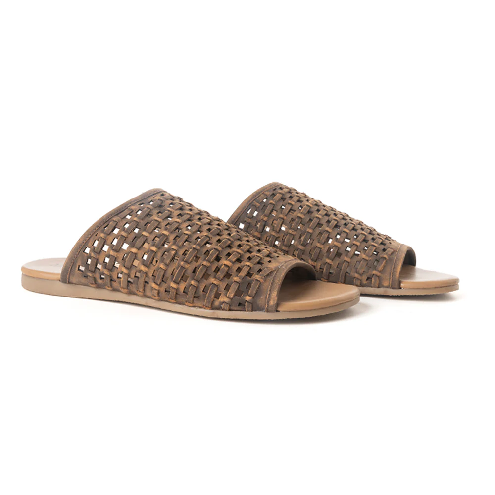 Dawnlace Desert Curve Sandals in Dusty Beige 1 3725-dawnlace-desert-curve-sandals-in-dusty-beige-1.webp