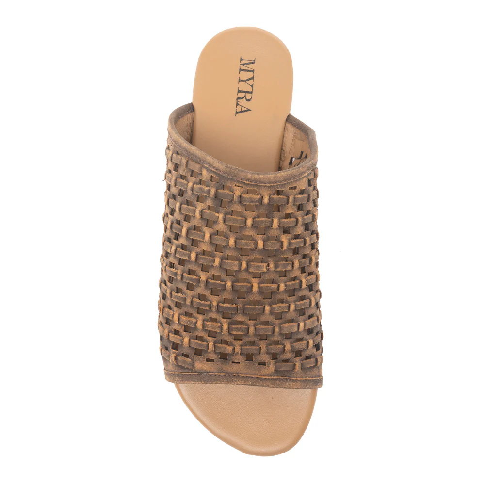 3725-dawnlace-desert-curve-sandals-in-dusty-beige-1.webp