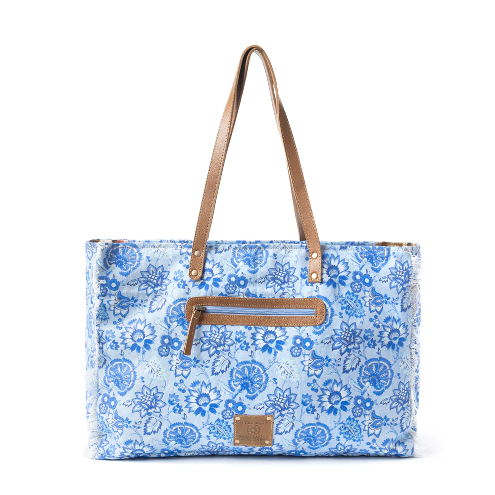 3818-delft-garden-weekender-bag-in-blue-1.webp