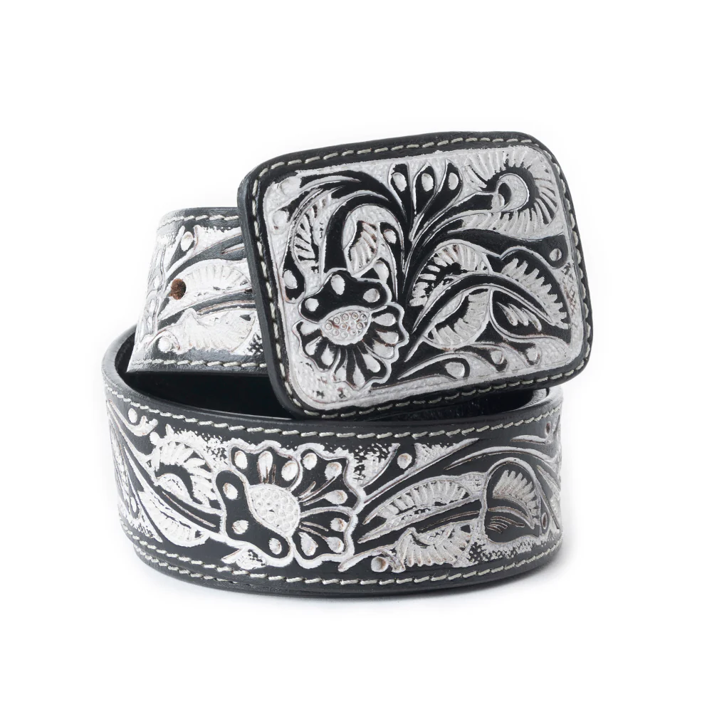 3946-desert-silver-moon-men-s-belt-in-black-1.webp