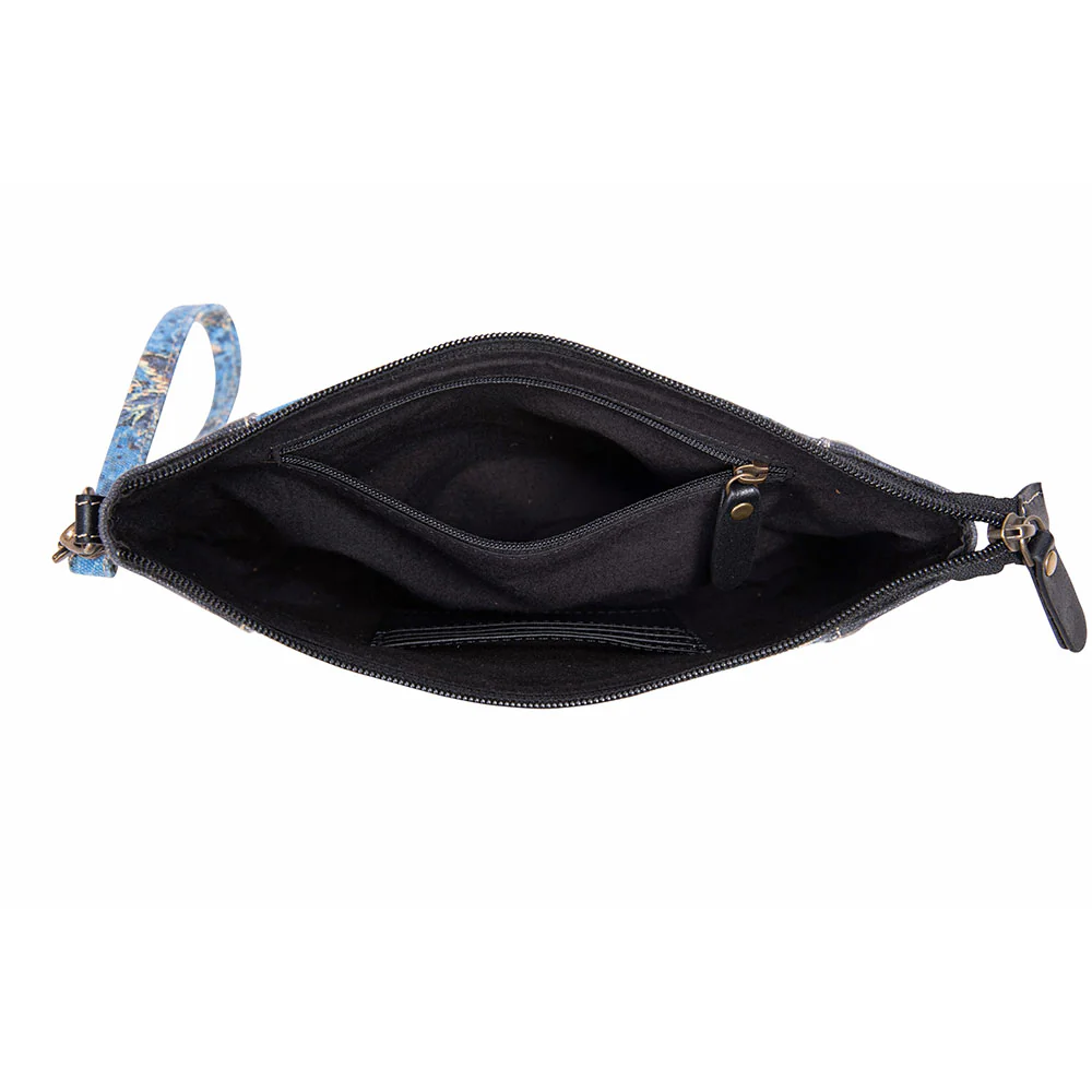 3975-desmond-mesa-pouch-1.webp