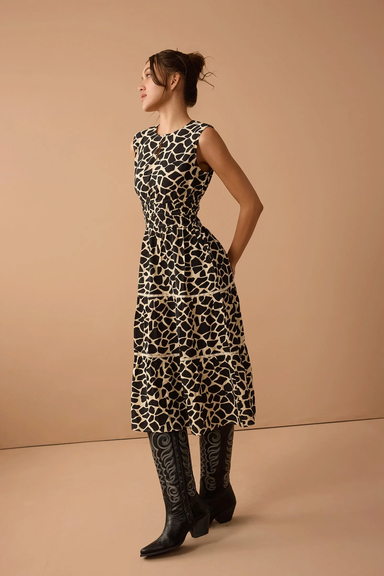 3986-destiny-pattern-empire-waist-dress-in-black-1.webp