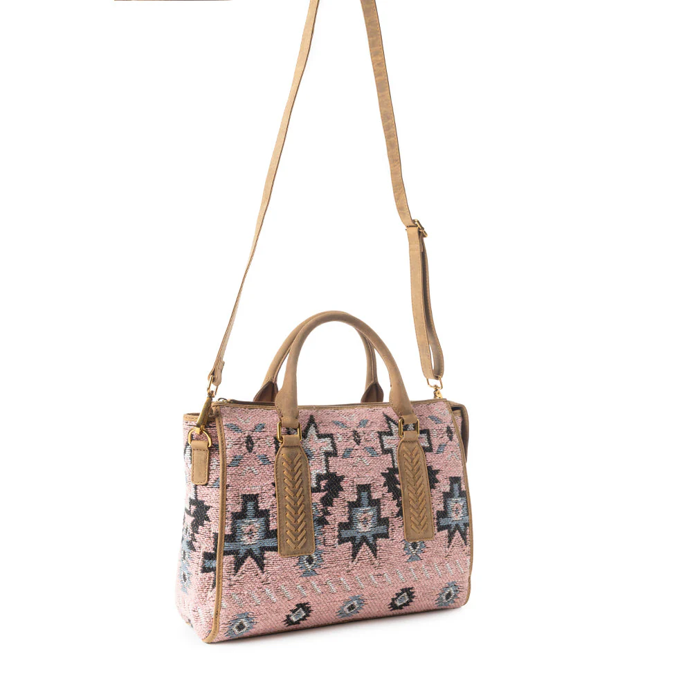 441-amber-mesa-concealed-carry-handbag-in-pink-1.webp