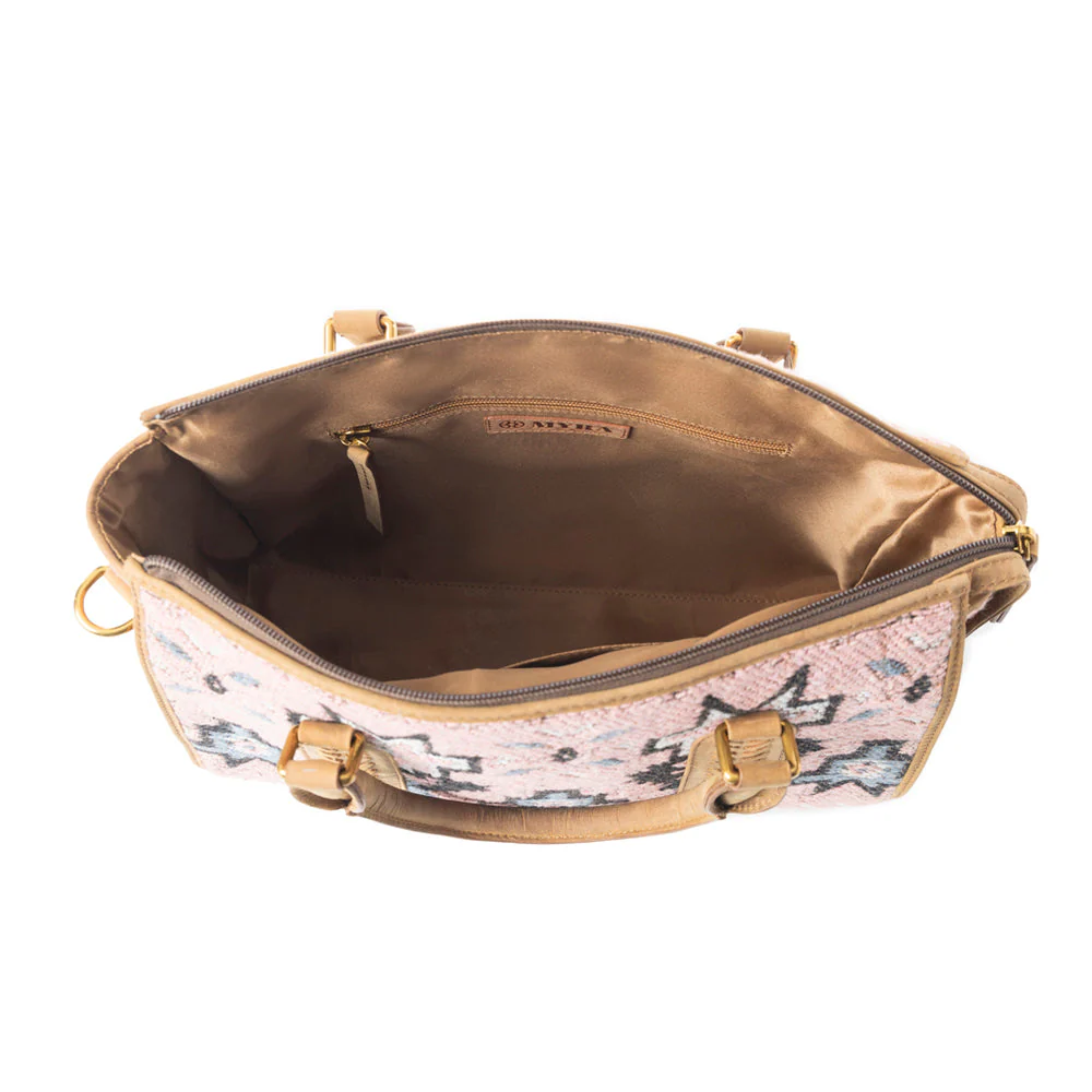 441-amber-mesa-concealed-carry-handbag-in-pink-1.webp