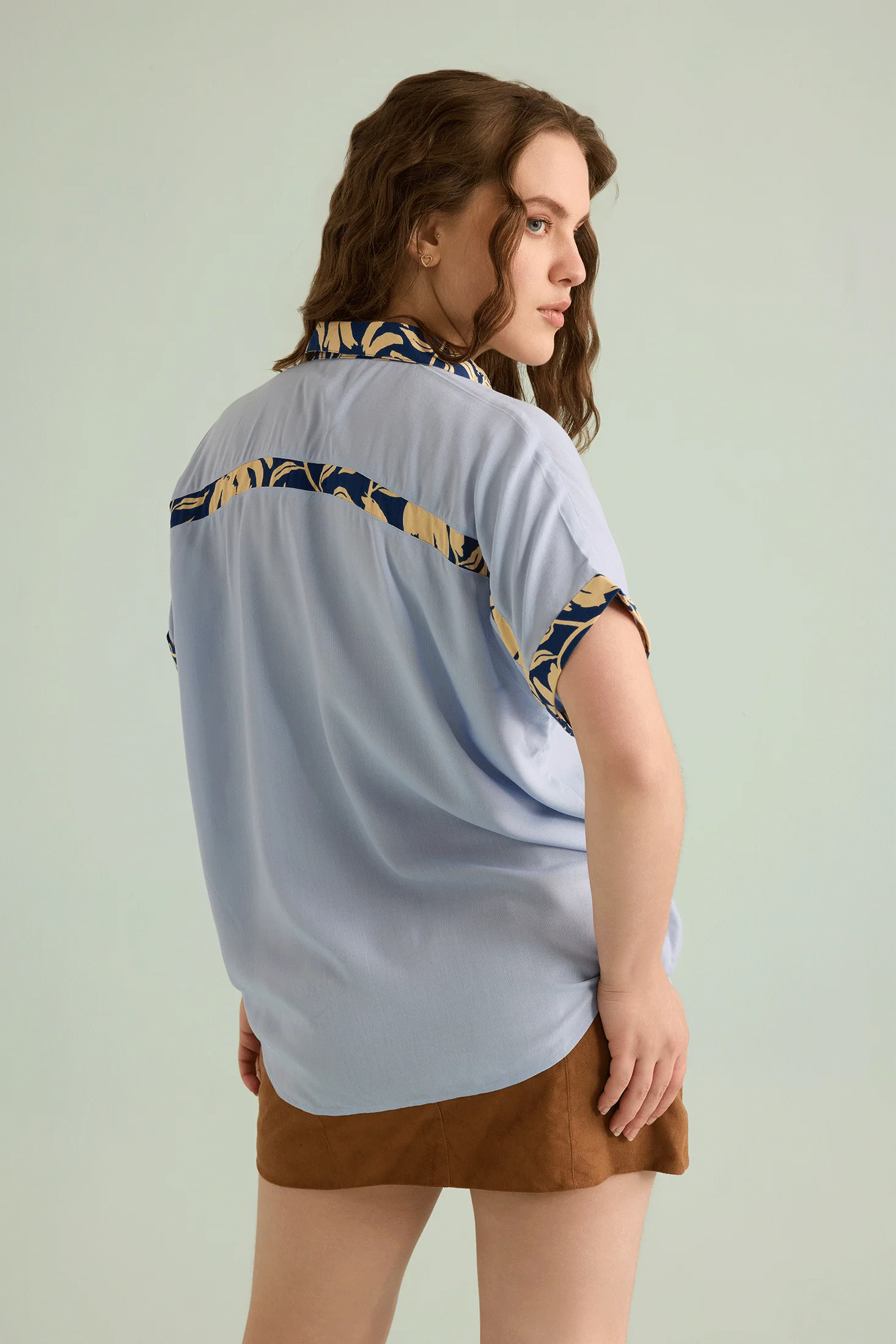 448-amber-s-place-shirt-in-blue-1.webp