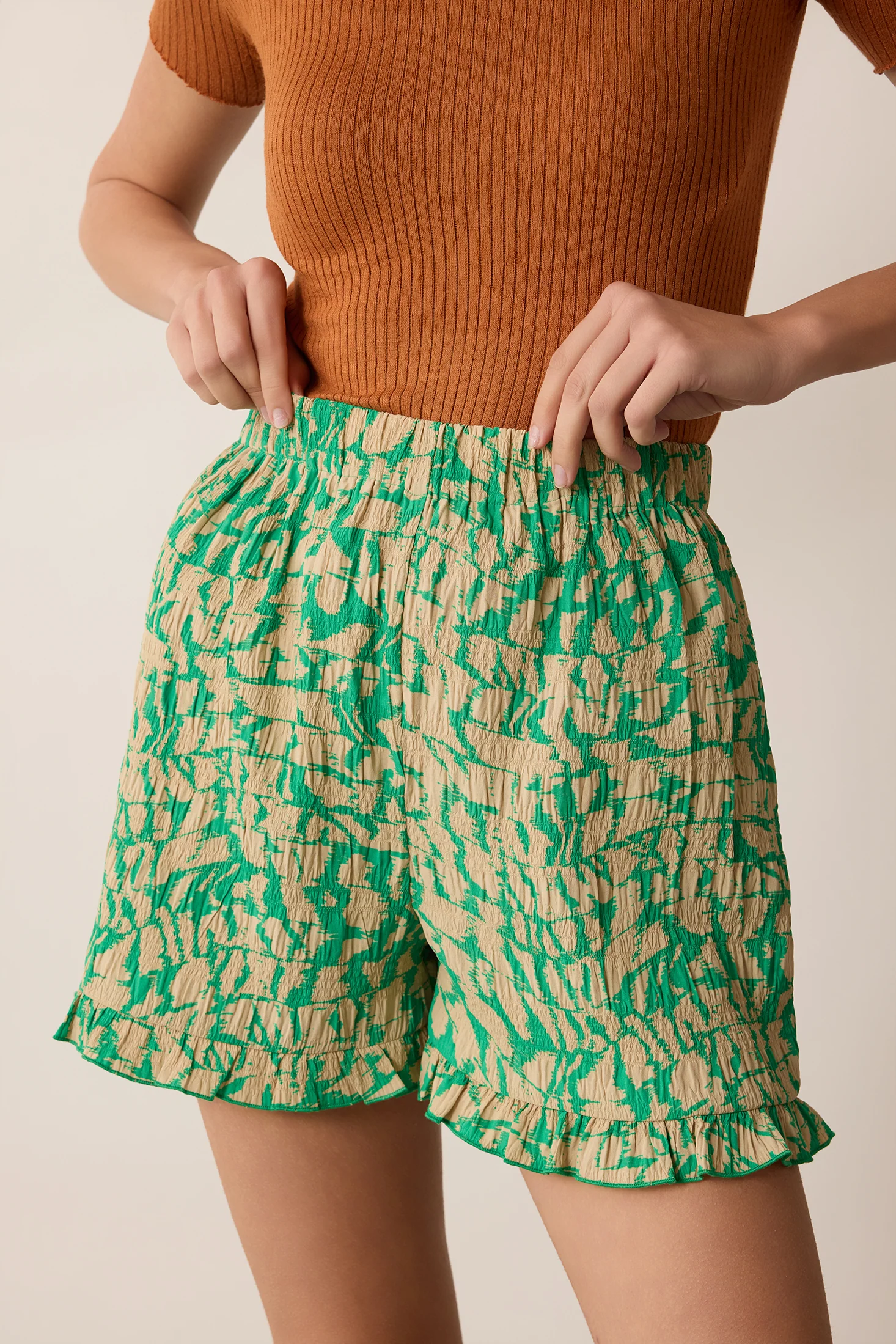 453-amelia-short-in-green-1.webp
