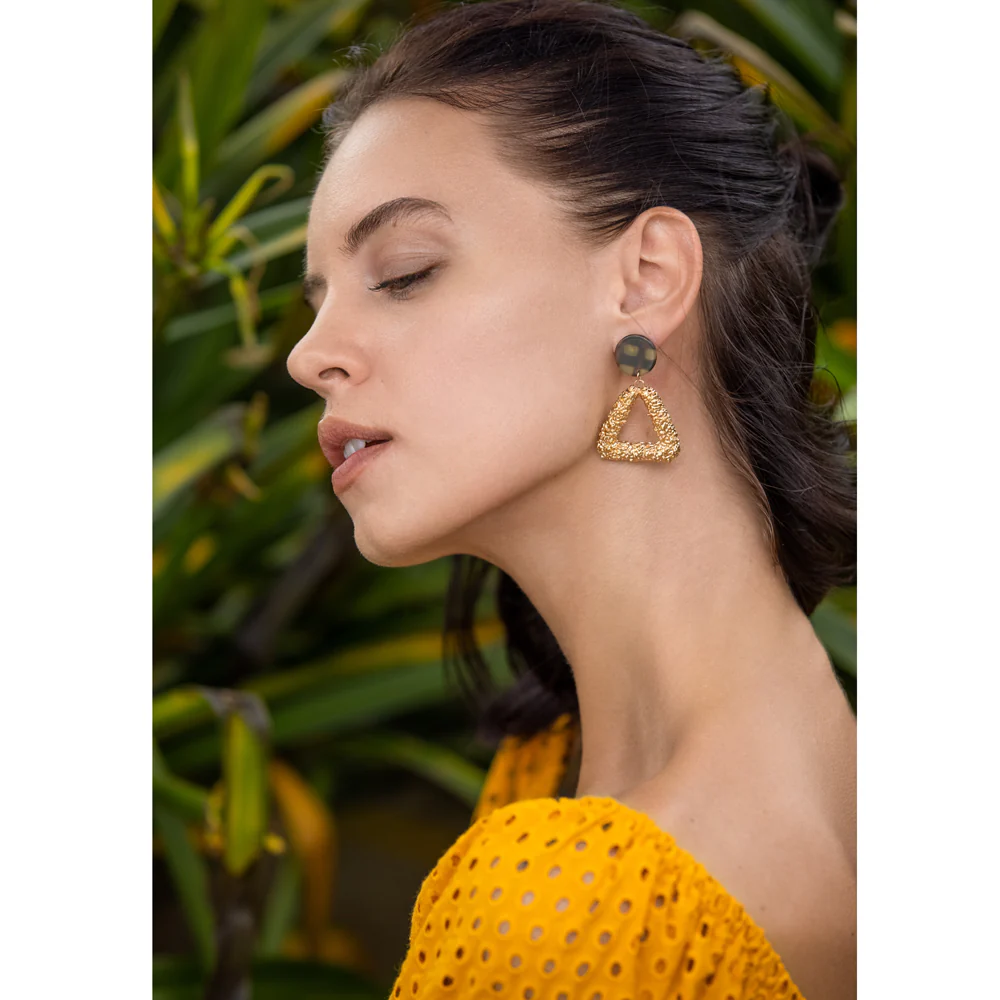 4547-enchanted-olive-earring-1.webp
