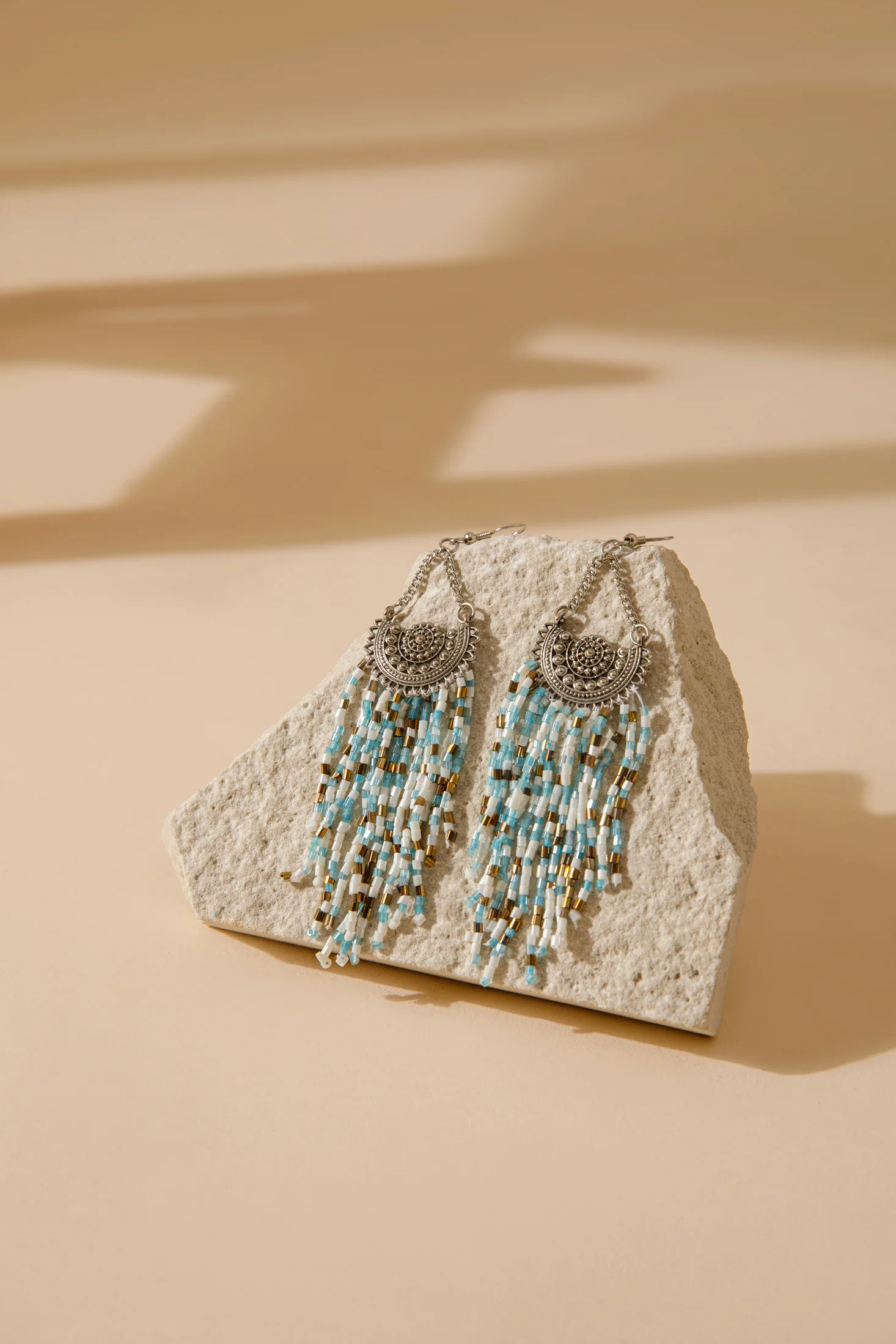 4574-esperanza-s-light-earrings-1.webp