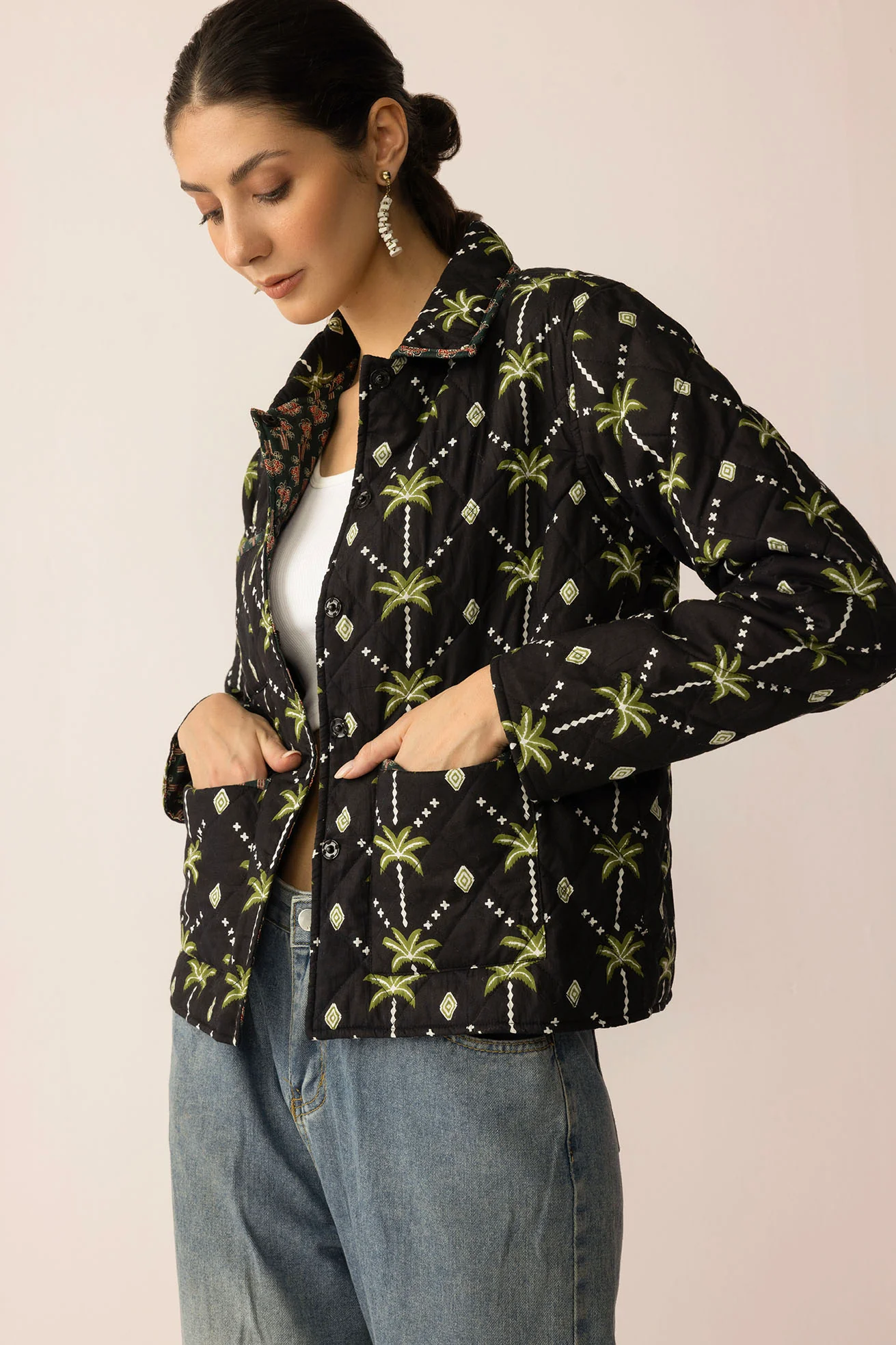 4608-everglade-dreams-cotton-jacket-in-midnight-black-green-1.webp