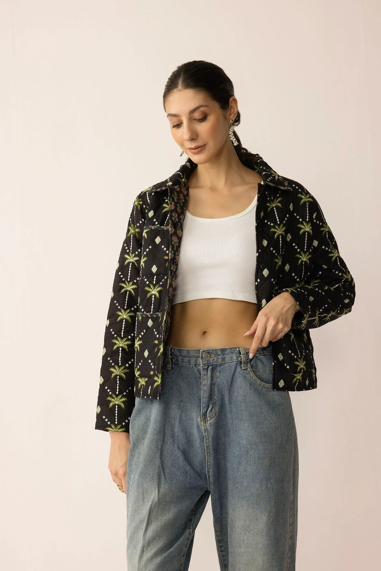4608-everglade-dreams-cotton-jacket-in-midnight-black-green-1.webp