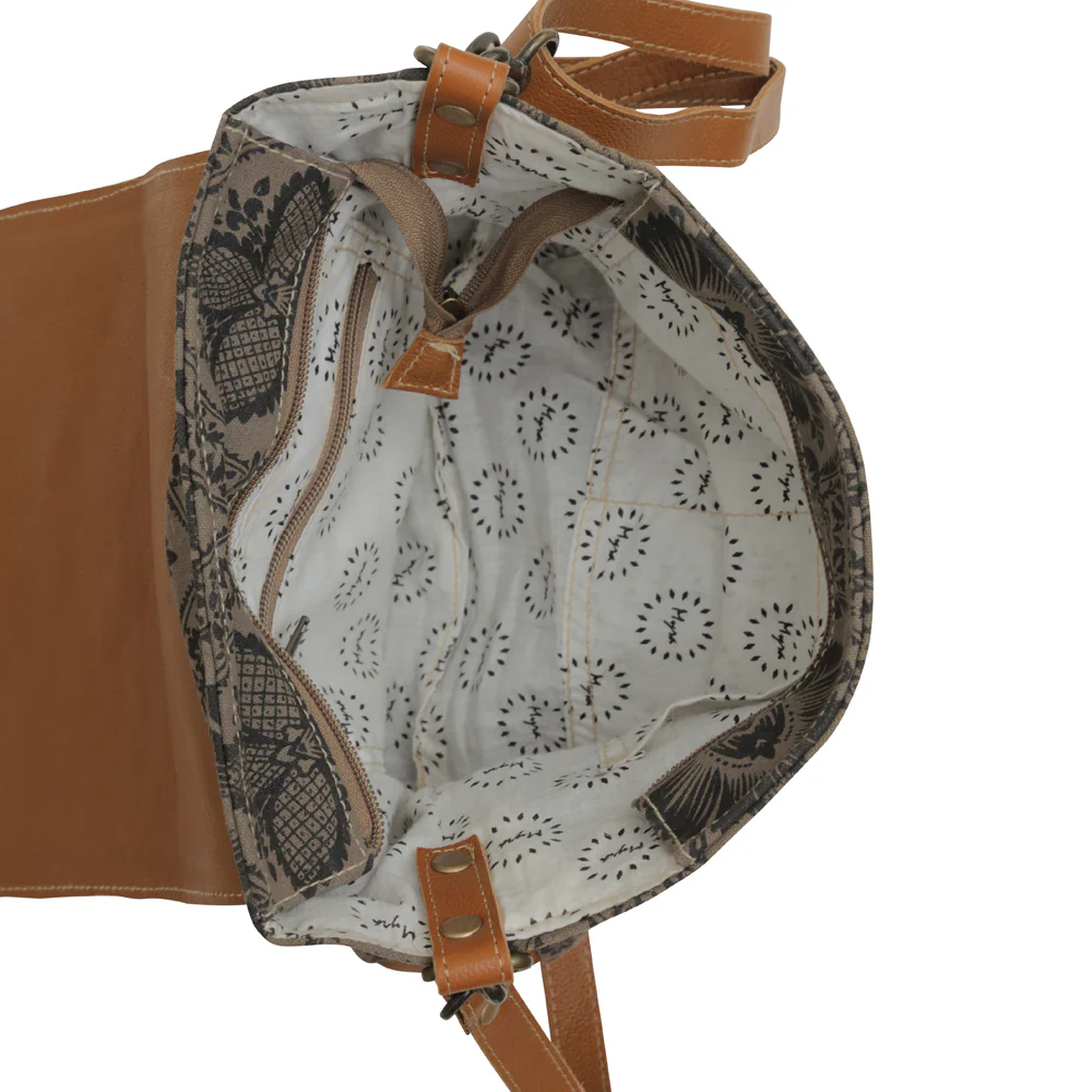 4633-excellence-shoulder-bag-1.webp