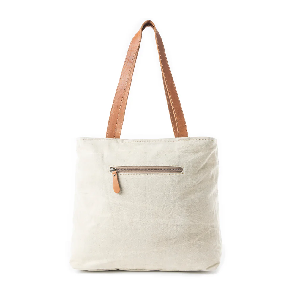 4641-expeditions-patch-tote-bag-1.webp