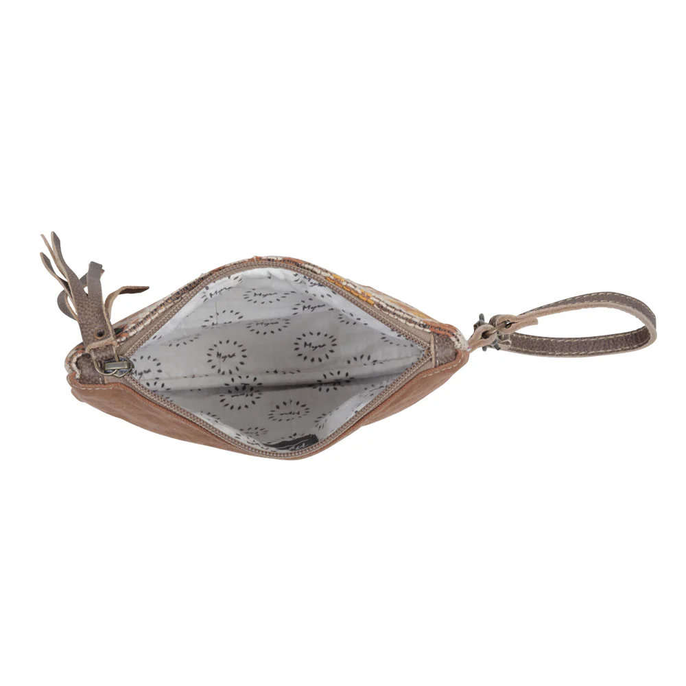 4772-fay-pouch-1.webp