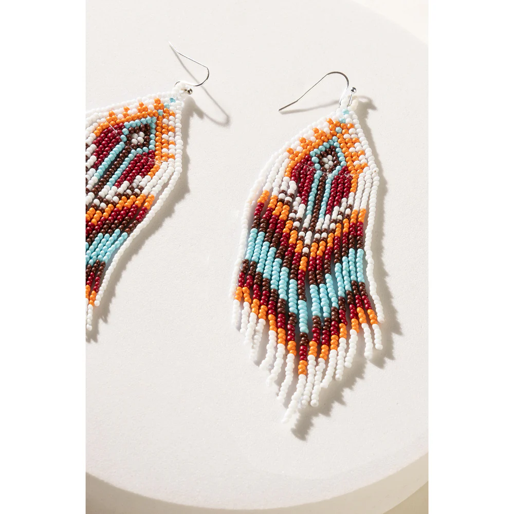 4773-feather-canyon-beaded-earrings-1.webp