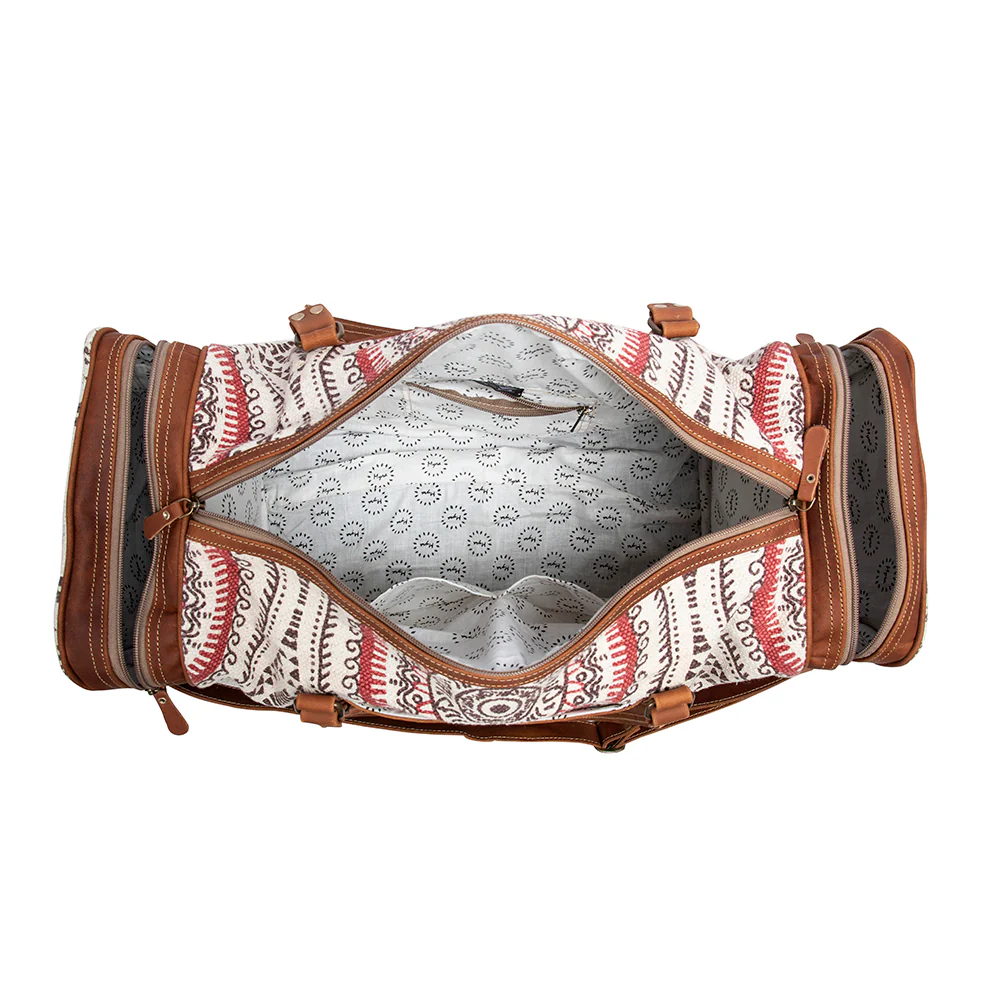4928-fleur-de-rigaud-duffle-bag-1.webp