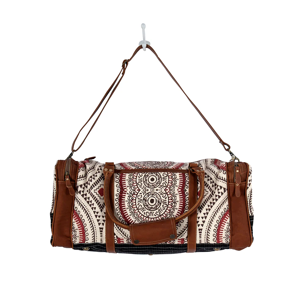 4928-fleur-de-rigaud-duffle-bag-1.webp