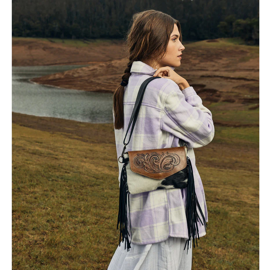 501-anam-cara-hand-tooled-bag-1.webp