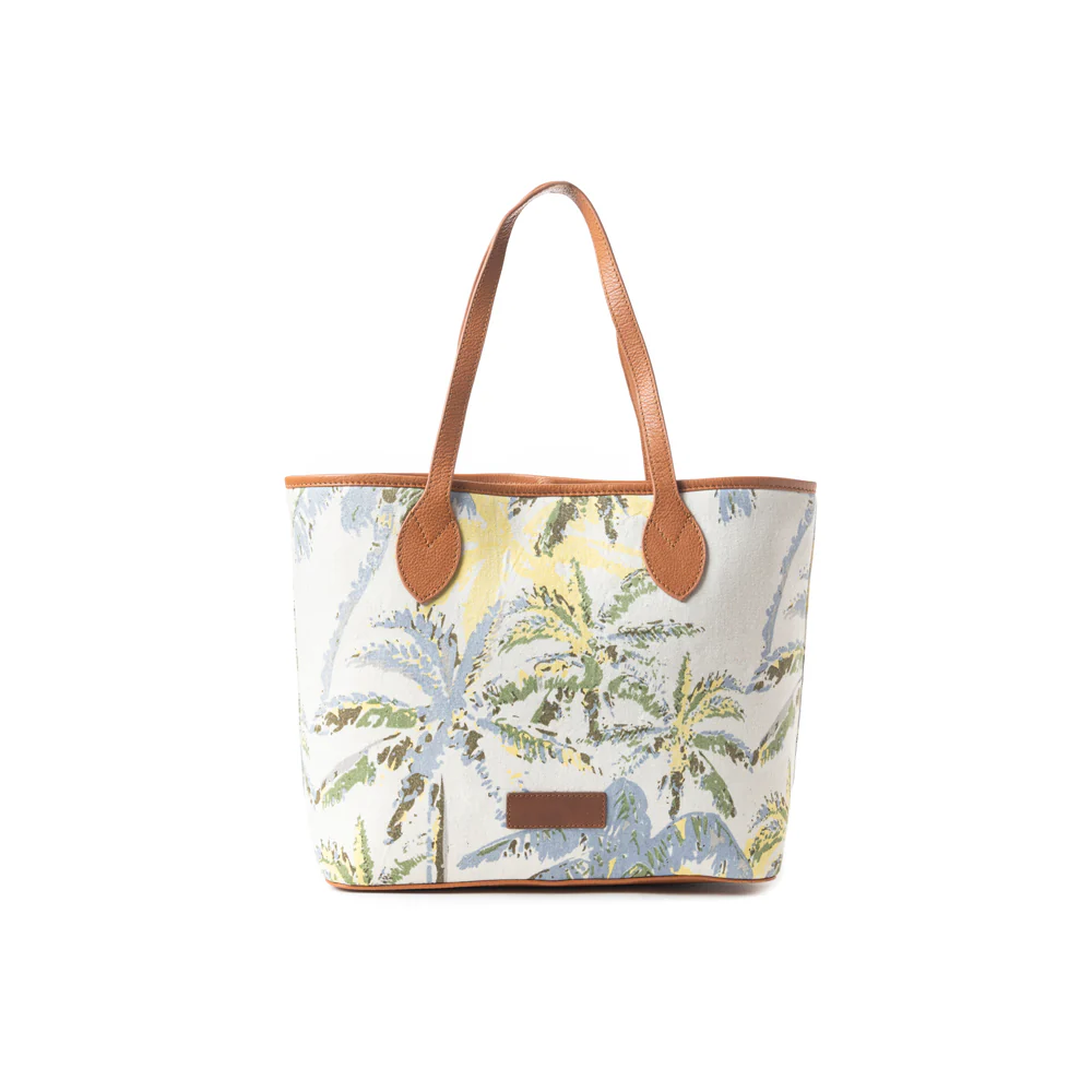 5056-follow-paradise-tote-bag-in-off-white-1.webp