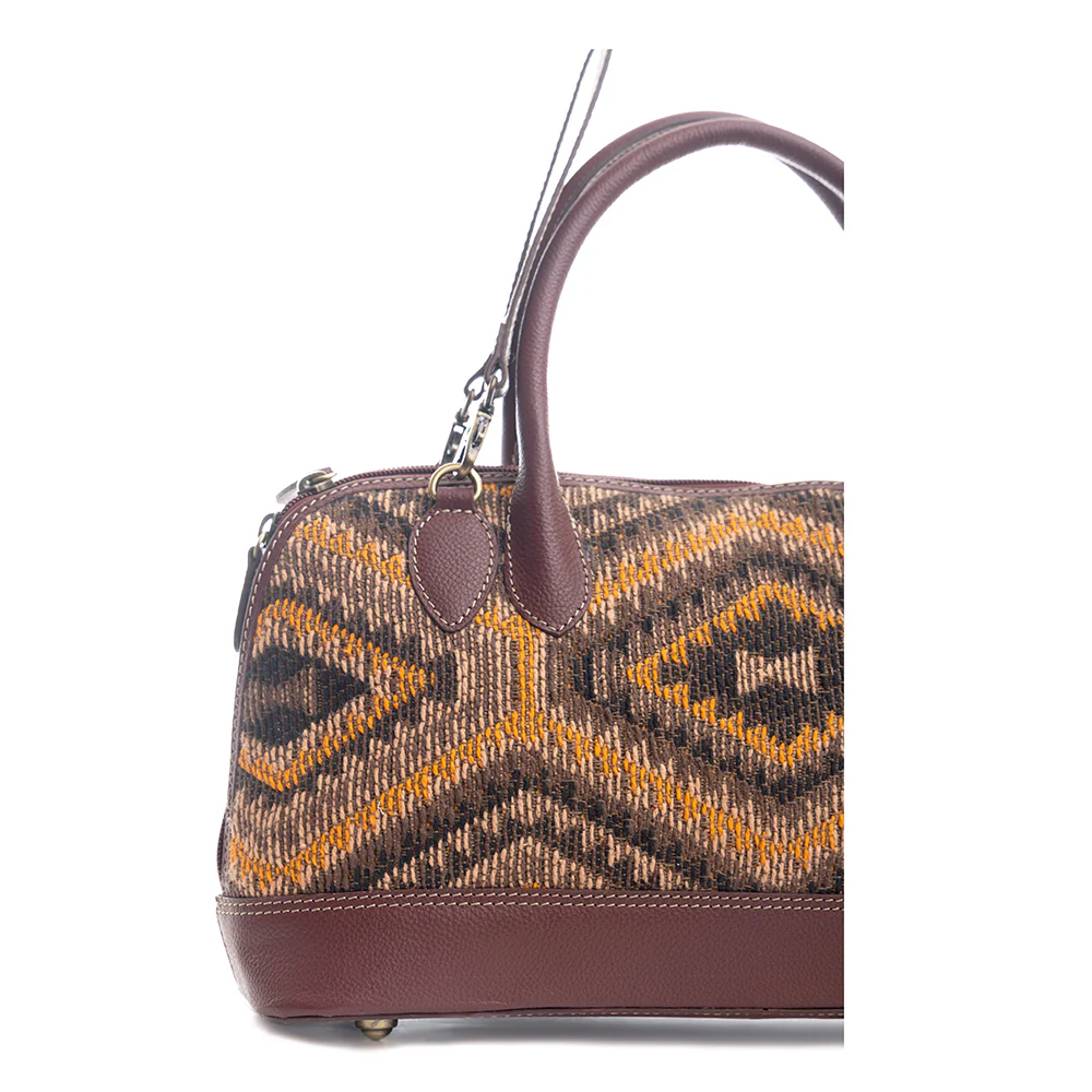 5111-fort-worth-trail-shoulder-bag-1.webp