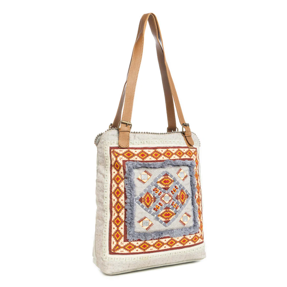 5122-four-corner-tote-bag-1.webp