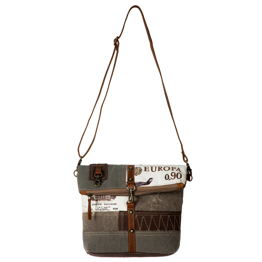 5137-francais-pathway-flapped-small-crossbody-bag-1.webp